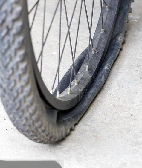 自行车外胎扒不下来