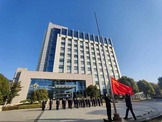 国家税务总局泰州市税务局截图