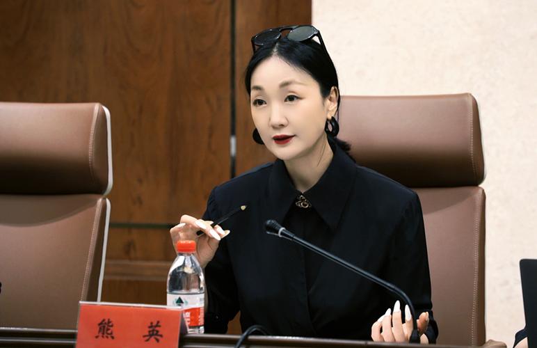 盖娅传说熊英年龄