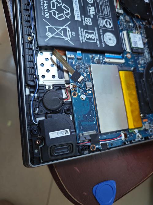 联想小新air15扬声器位置截图