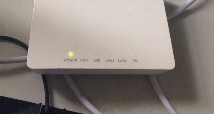 光猫一直显示注册灯闪亮