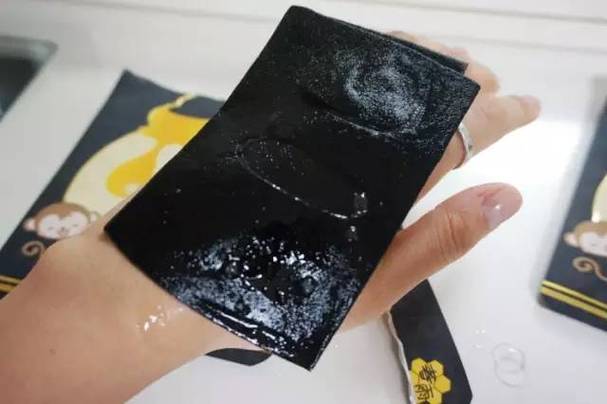 春雨黑色面膜真假区别缩略图