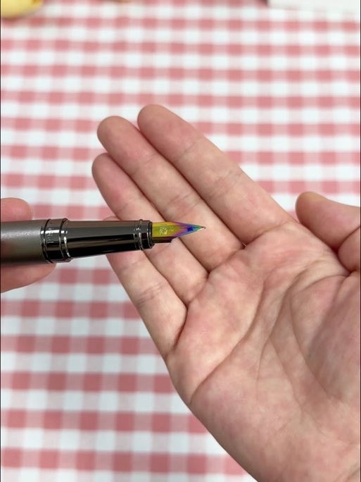 钢笔笔尖松动怎样处理
