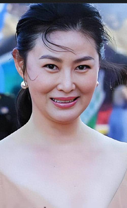 王思懿标准照缩略图
