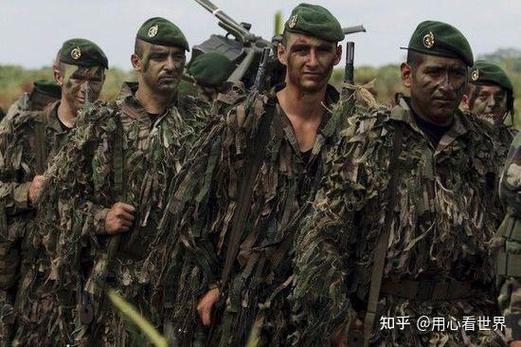 一个小队有多少人