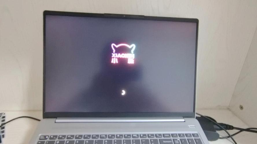 电脑开机后键盘不亮