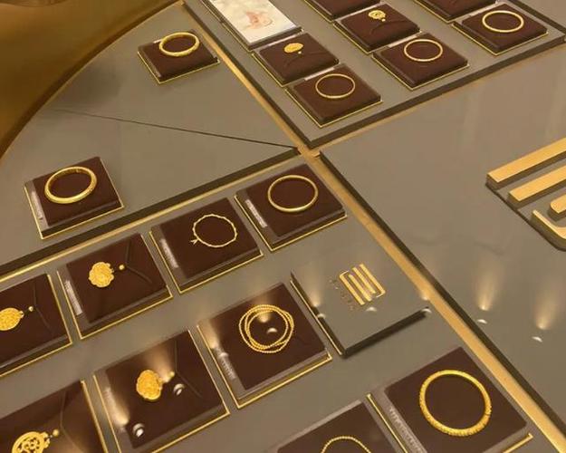周大福加盟店和直营店产品区别缩略图