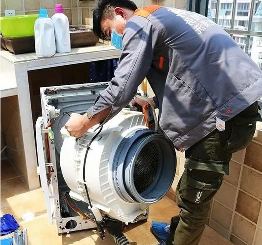 洗衣机进水后直接出水怎么修视频