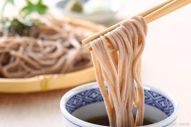 手擀面500克面加多少水