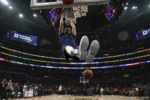 NBA2k23如何用键盘扣篮游戏截图