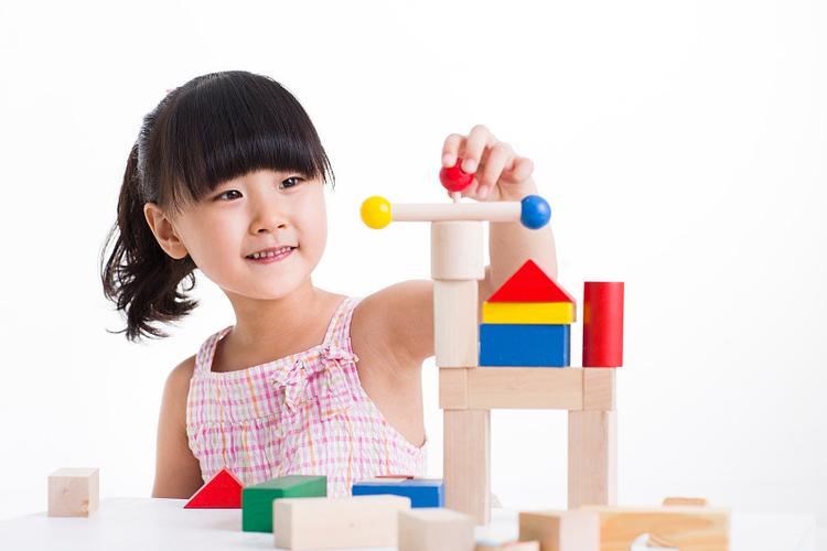 积木软件上的女孩子靠谱吗
