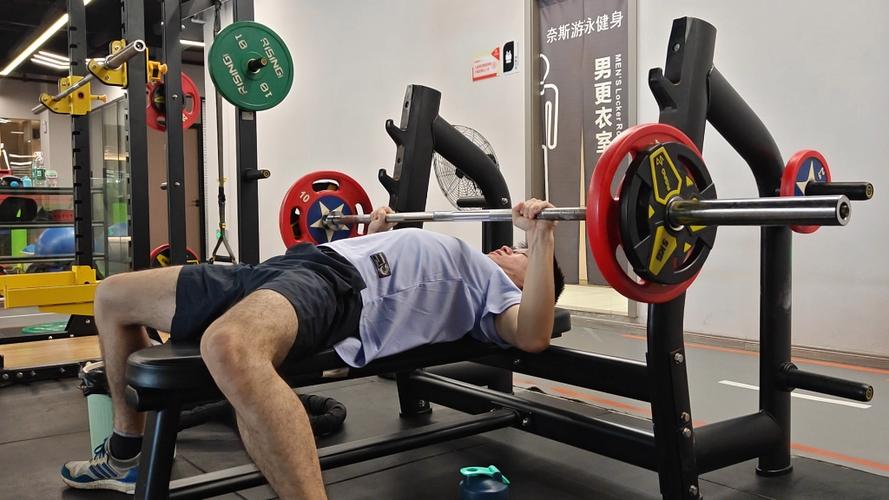 健身视频男生锻炼
