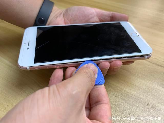 苹果6splus换屏幕教程