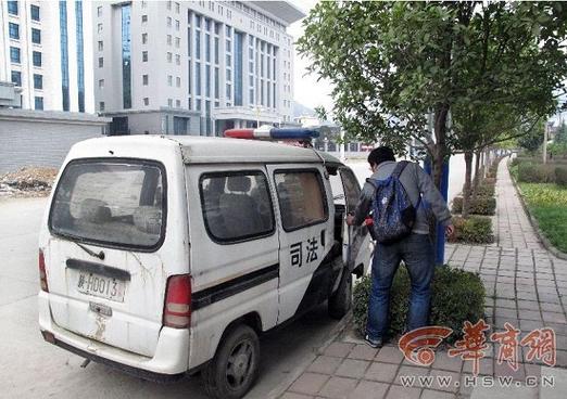 僵尸警车图标
