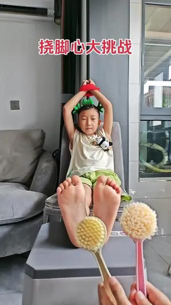 三个月的主宝宝挠脚心没事吗截图