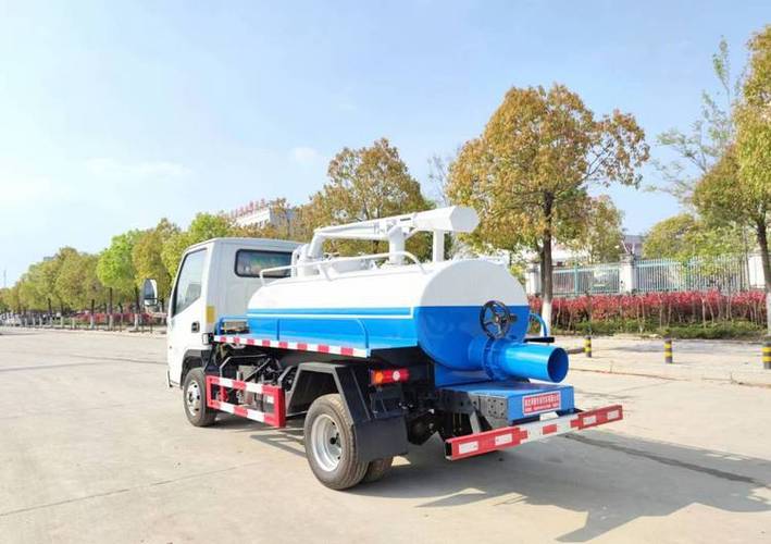 2方小型吸粪车