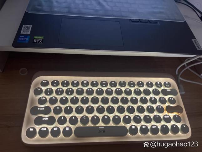 洛斐键盘蓝牙连接台式电脑