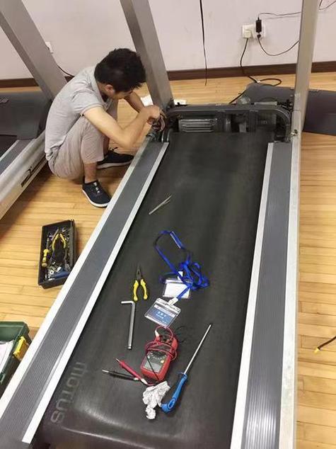 跑步机电机皮带更换视频