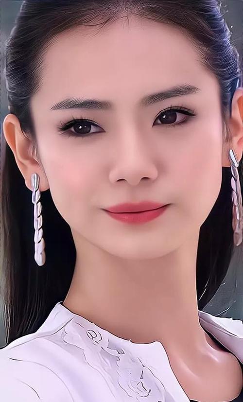 蜡笔小新戚薇版图标