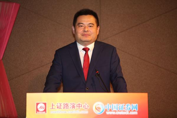 众源 奚海波
