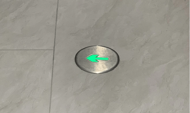 疏散指示灯离地面多高