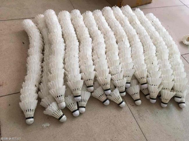 废旧羽毛球回收