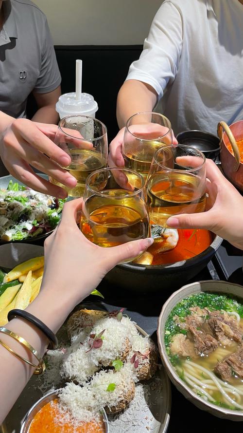 朋友聚餐视频大全图标