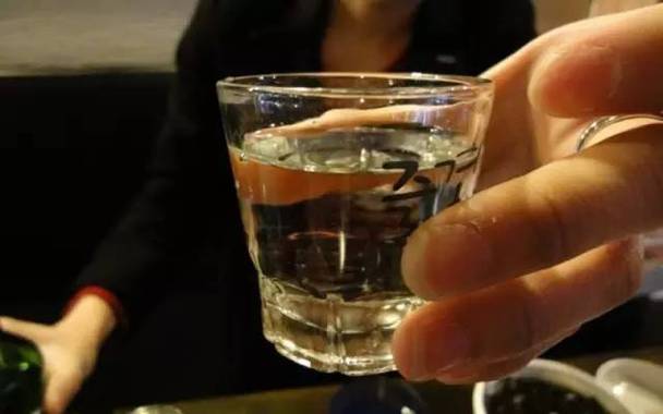 正常人喝几个shot会醉图标