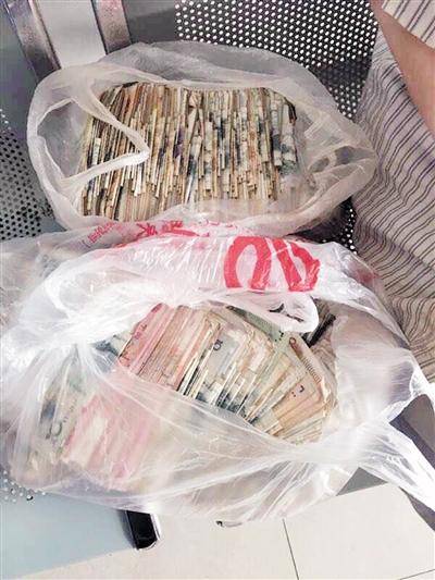 隐藏零钱通 但不隐藏零钱图标