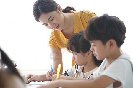 三年级小学生专用笔缩略图
