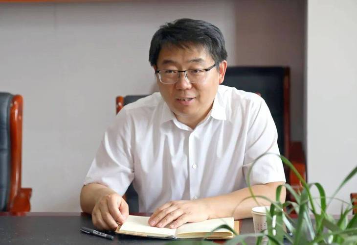 民科杨建磊的简历