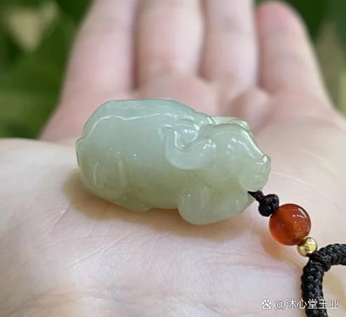 目测碧玉是什么意思啊