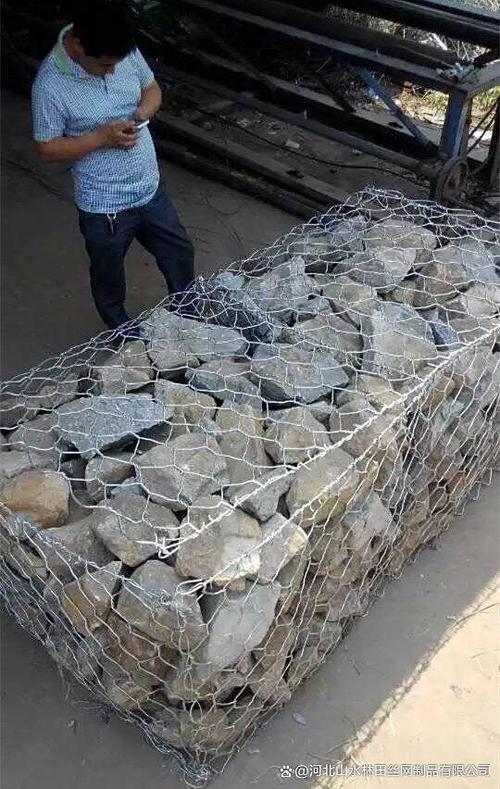 l麟龙石头网