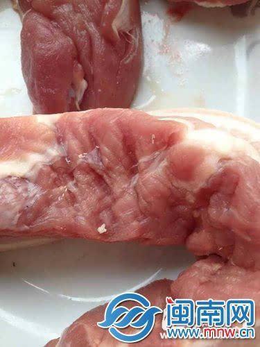 猪肉上有白色空心小圈