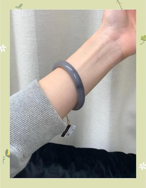 男生戴手环意味着什么意思