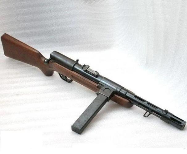 mp2冲锋枪