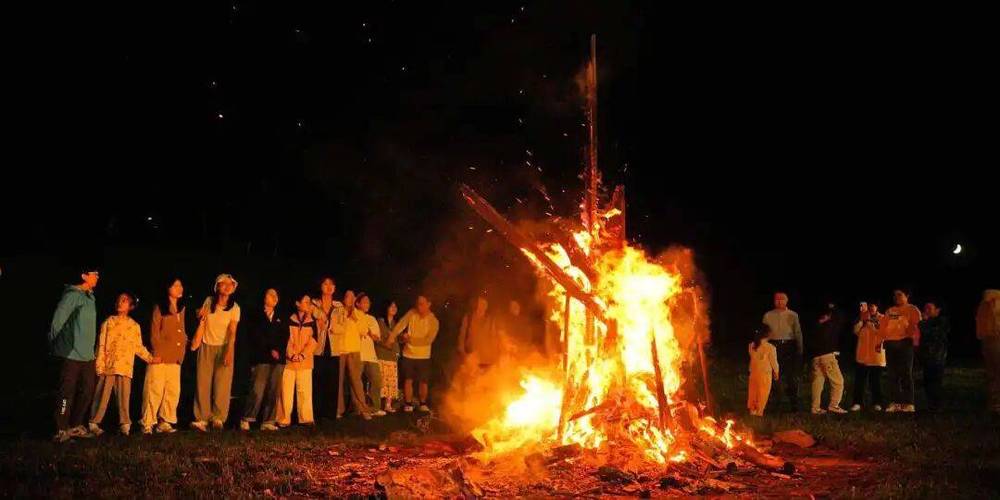 跨年露营篝火去哪里