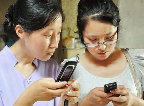 儿子银行卡可以留妈妈的电话吗