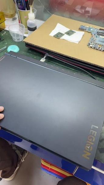 联想拯救者充电灯闪烁