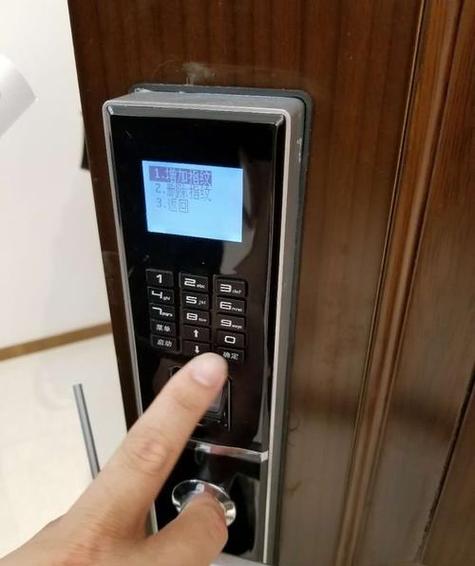 指纹锁输入错误多次锁住了怎么办