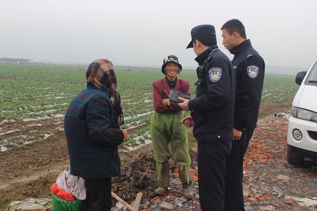 我的世界迷路了怎么用指令回家
