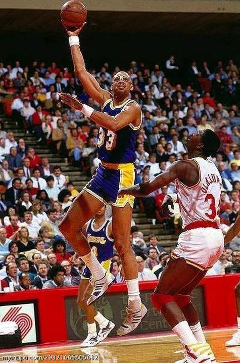 nba贾巴尔勾手集锦