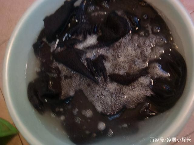 黑色卫衣褪色了怎么恢复原色缩略图