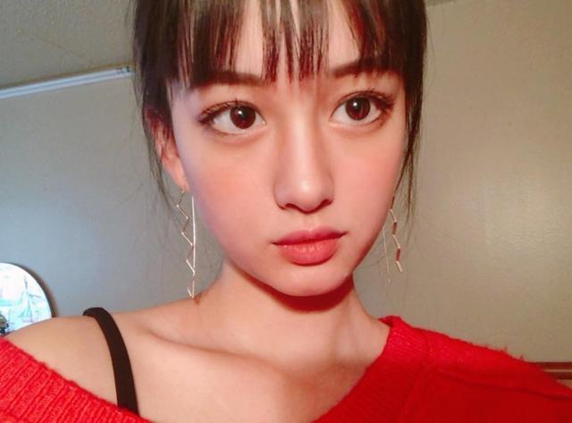 女孩说她美颜了该怎么回答图标