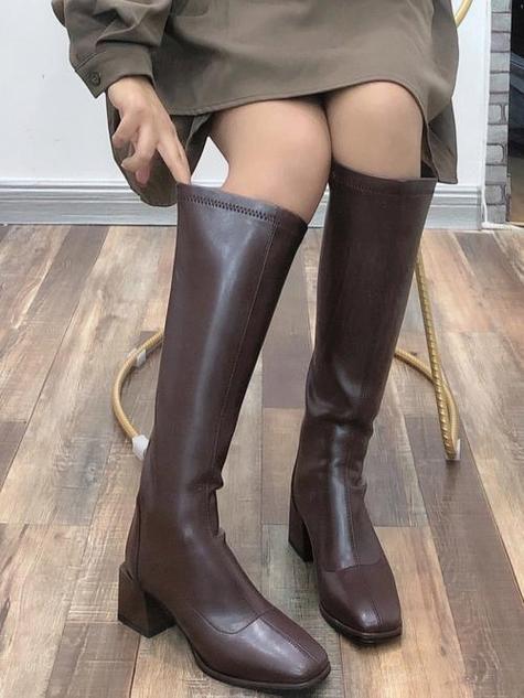 靴子37紧了一些,38大了