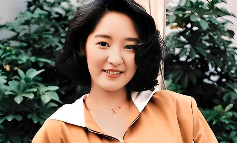 演李莫愁的香港演员