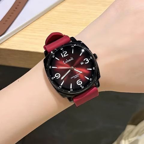 拉宝丽手表是品牌吗