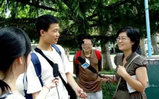 韦东奕能看懂工程控制论吗