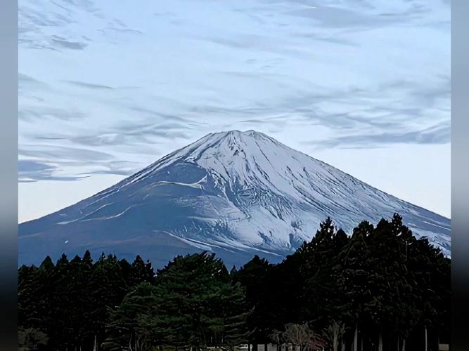 富士山的雪终年不化吗
