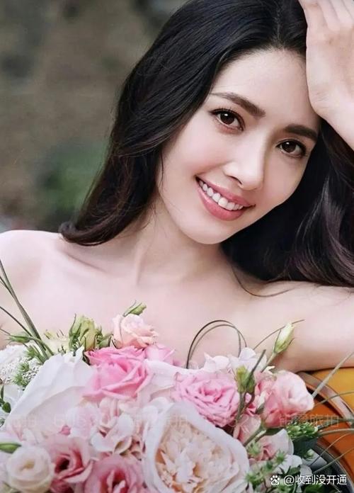 郭碧婷惊艳写真大片缩略图